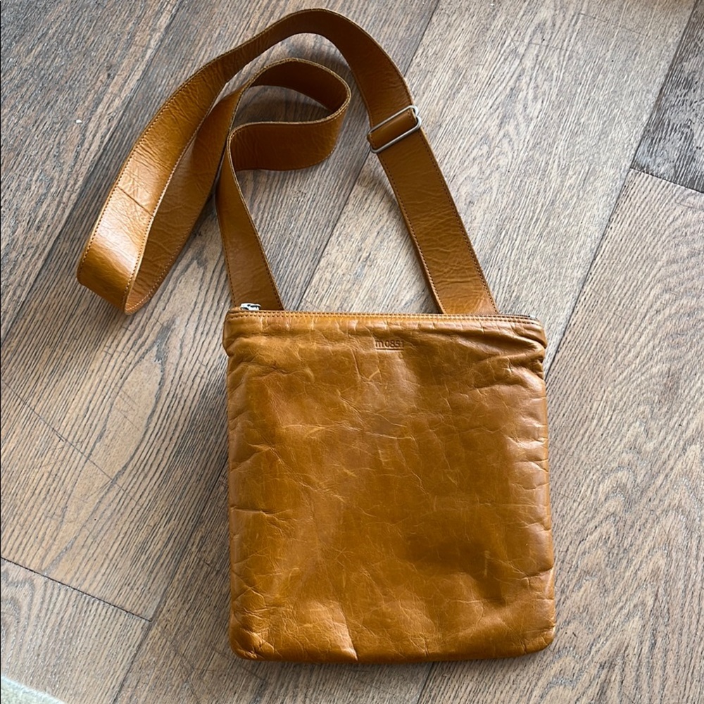 m0851 original flap Leather Crossbody Bag